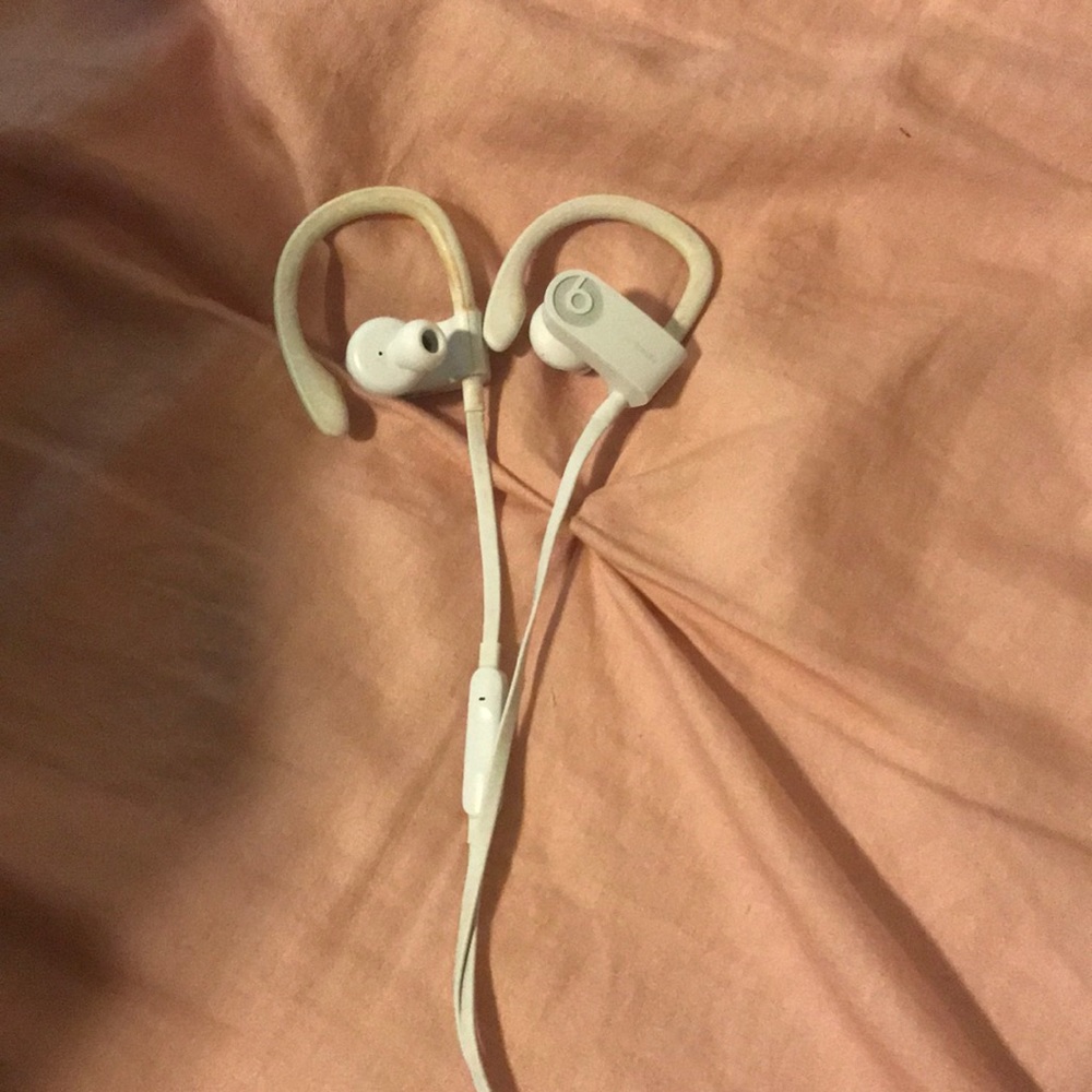 Powerbeats 3